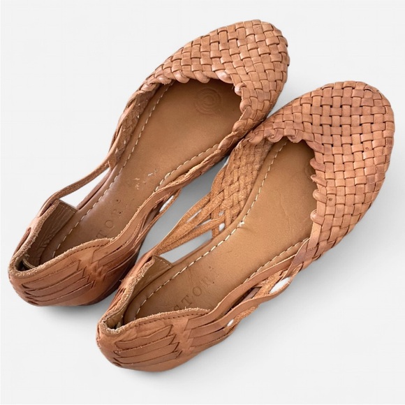 Stori Woven Habanna Leather Huarache Sandals Camel Tan US 9, fits like US 10 - Picture 1 of 7